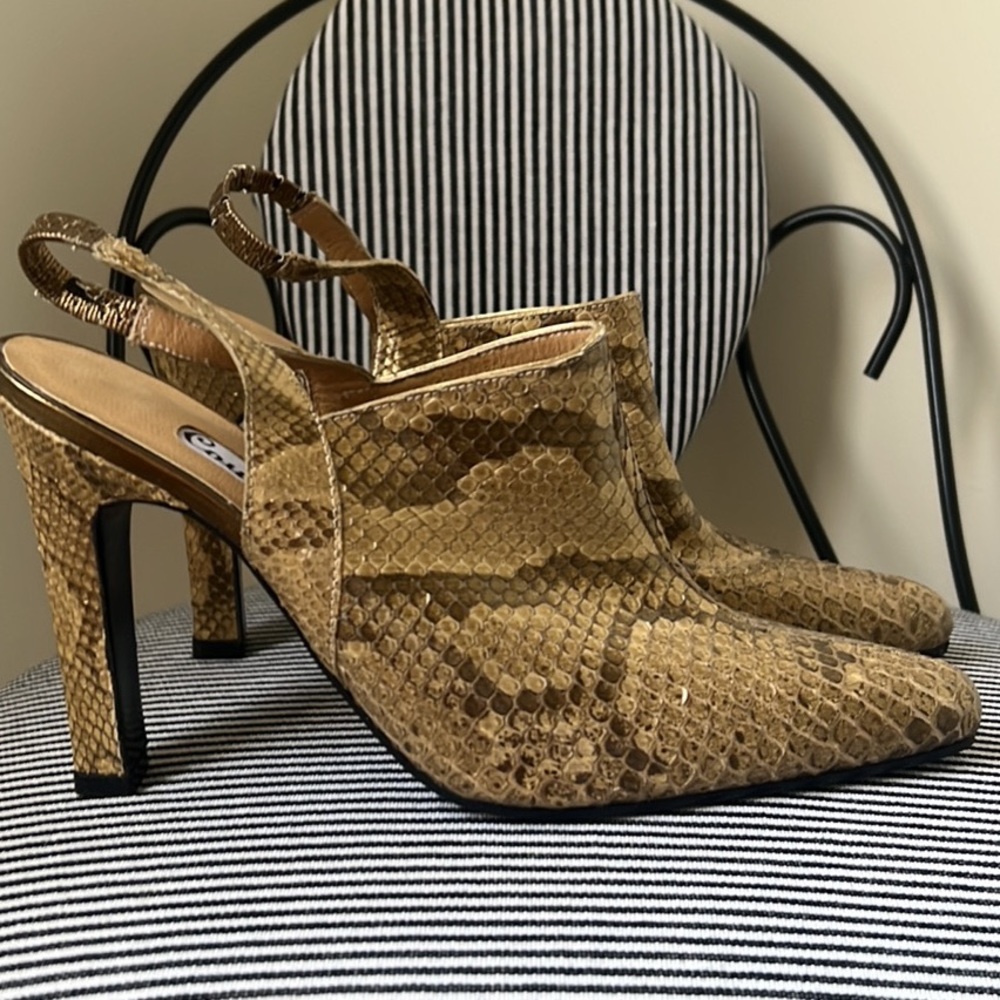 Coup d’etat brand shoes